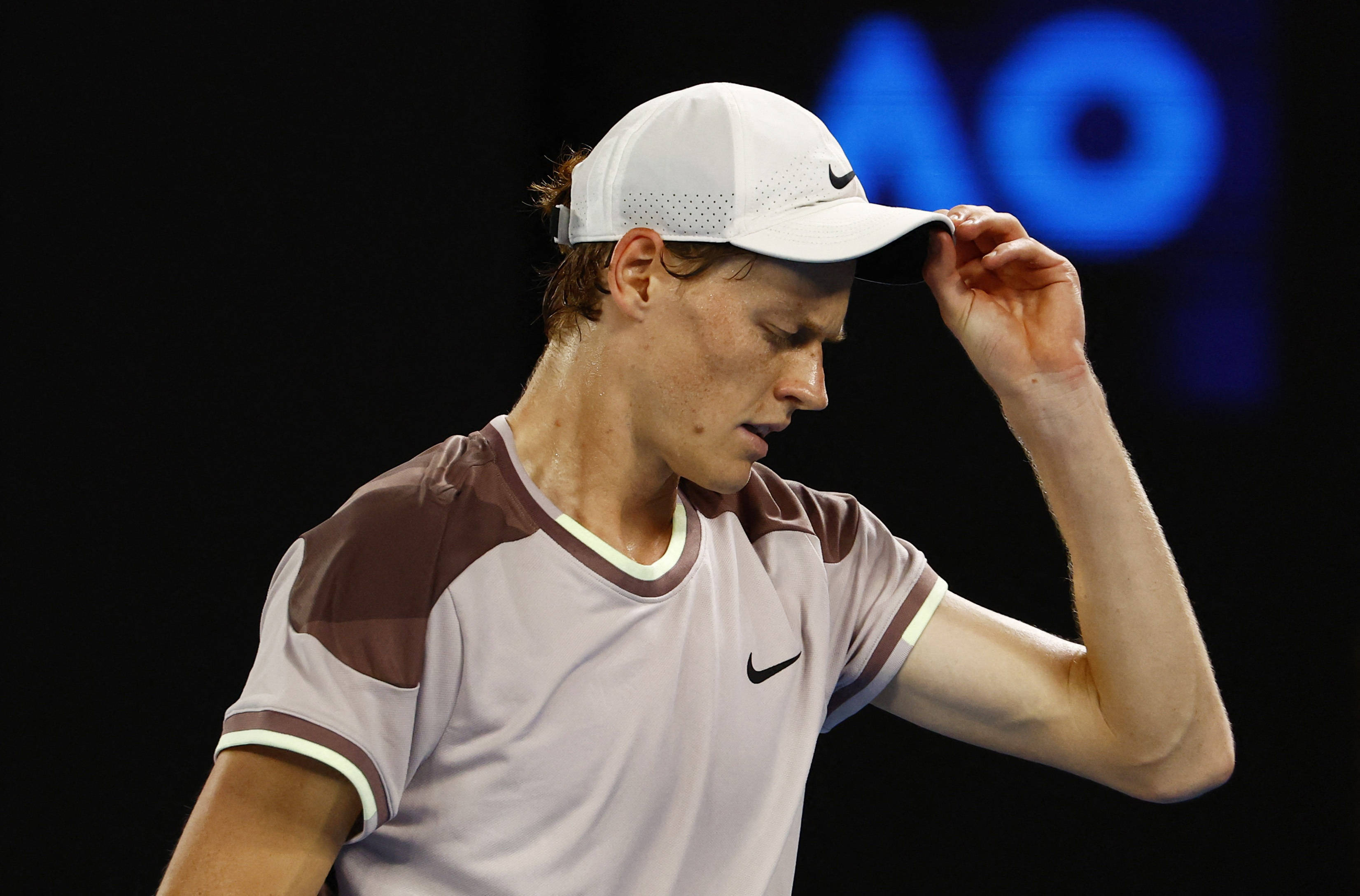 够在卡塔尔 够在卡塔尔