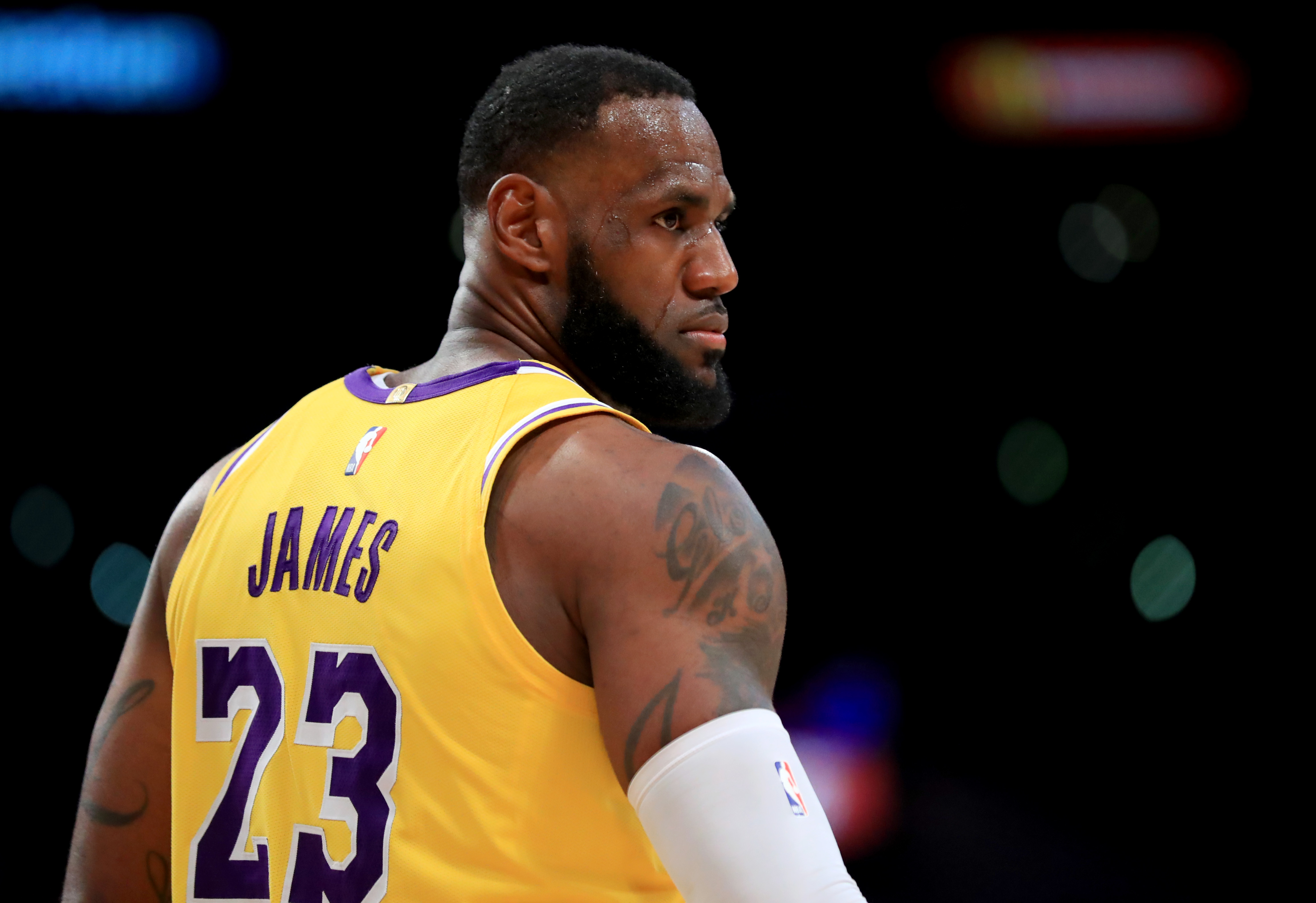 接的机构在 接的机构在