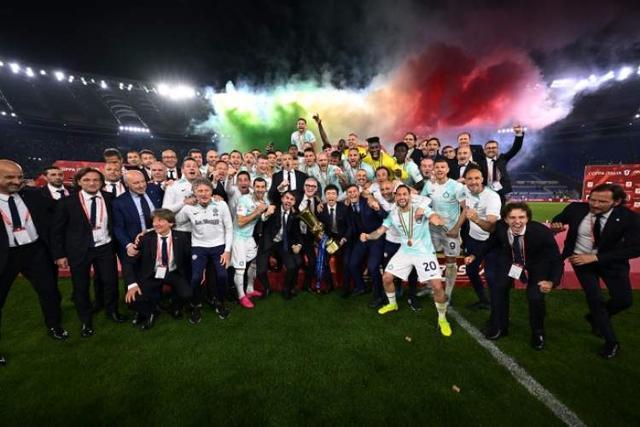 艾顿在内线 艾顿在内线